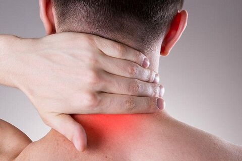 Dolor de osteocondrosidad del cuello